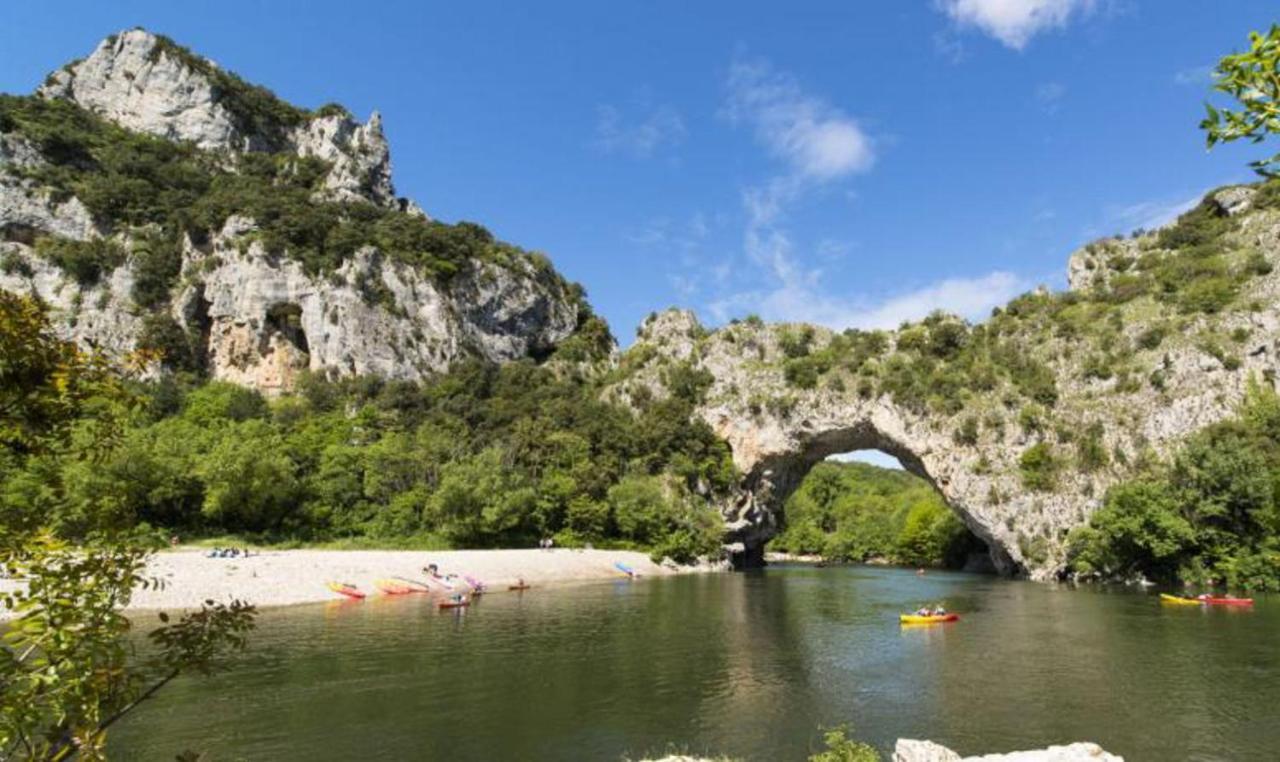 Le Mas De La Coste Saint-Sauveur-de-Cruzière Exteriör bild